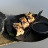 Хэнд ролл с лососем в Voodoo bar по цене 760