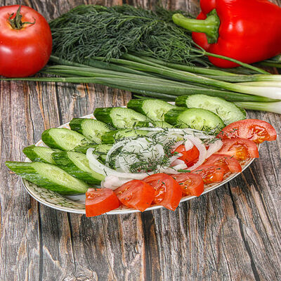 Овощная нарезка (половина порции) в Чайхана Мадина по цене 178 ₽