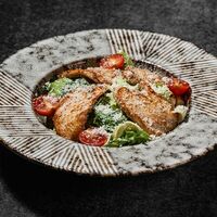 Цезарь с курицей в Севан