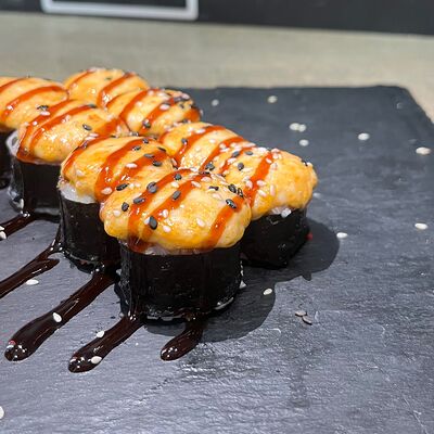 Маки запеченный Hot в Quattro pizza по цене 220 ₽