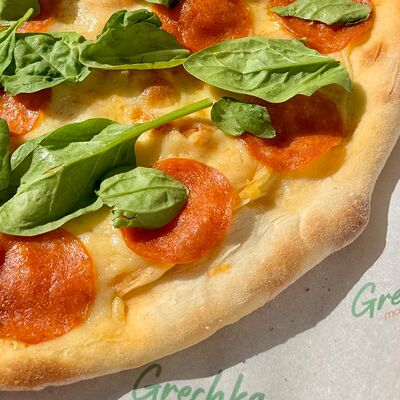 Пицца Пеперони в Grechka по цене 700 ₽