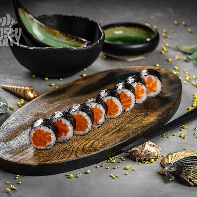 Классический с лососем в Sushi-Party по цене 375 ₽