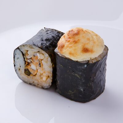 Запечённый ролл с мидиями в Kiku sushi по цене 320 ₽