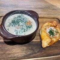 Уха с расстегаем в Контейнер