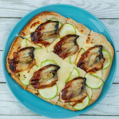 Пицца с угрем и артишоками в Хорошие руки Рыба по цене 1635 ₽