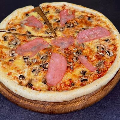 Ветчина-грибы в Пицца Токо Суши по цене 1200 ₽