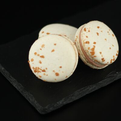 Макарун Соленая карамель в Пекарня Буханка по цене 129 ₽