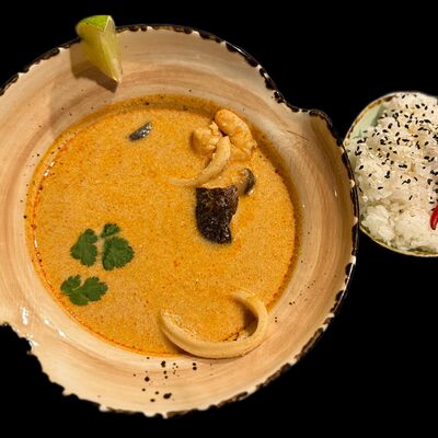 Том Ям в Три печи по цене 1120 ₽