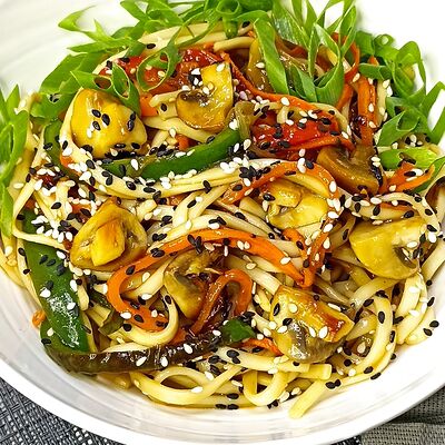 Удон с грибамив Sisters Food по цене 350