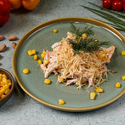 Салат Нежный в КАФЕ ВЕСНА по цене 405 ₽