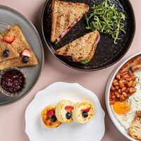 Логотип Avgust13