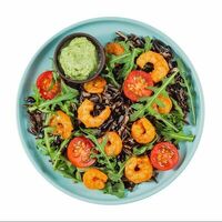 Салат с креветками и диким рисом с соусом из рукколы в Азбука Вкуса Экспресс Меню