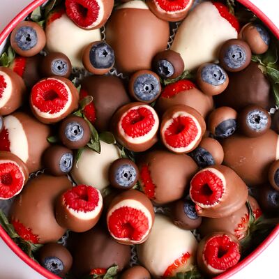 Круглый бокс Ассорти вкусов в Berry Boutique по цене 6900 ₽