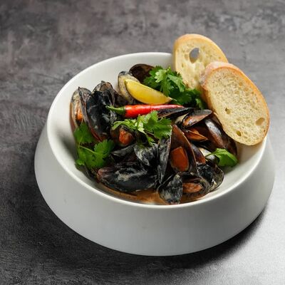 Мидии Том Ям в Everest Sochi по цене 1250 ₽