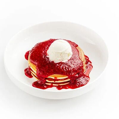 Панкейки с малиной в Cake & Breakfast по цене 590 ₽