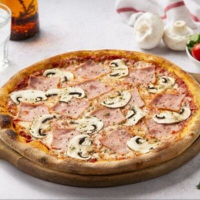 Пицца Ветчина и грибы в iL Патио по цене 19 р.