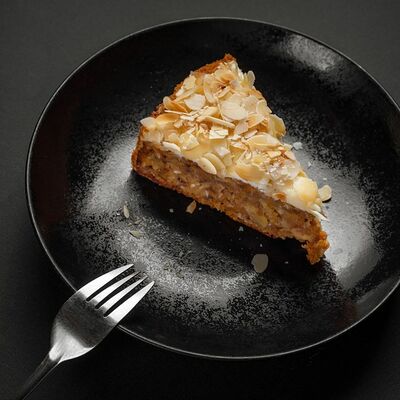 Морковный торт в Mesto Sushi & Grill по цене 250