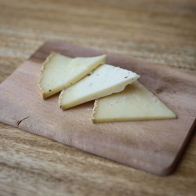 Pecorino tartufo в La Piada по цене 840 ₽