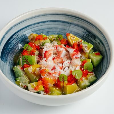 Поке камчатский краб, соус манго в Everland по цене 1390 ₽