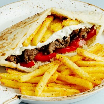 Гирос биф в Gyros Club по цене 410 ₽