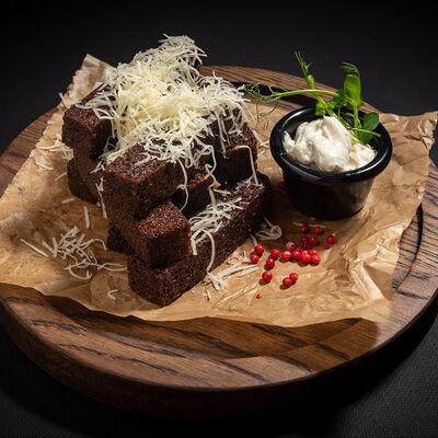 Чесночные гренки в Репаст по цене 350 ₽