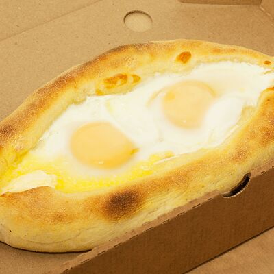 Хачапури по-аджарски с двумя яйцами в Hot-Pizza по цене 377 ₽