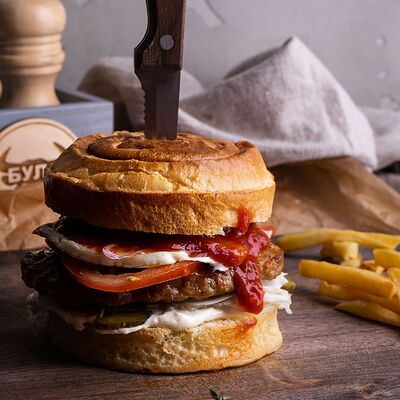 Мюнхен бургер в Булл Вар по цене 862 ₽