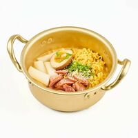 Сырные раппоки с охотничьими колбасками в HOT POT - Корейский Стритфуд