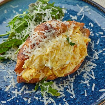 Скрембл & Круассан в Local Chef по цене 740 ₽