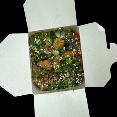 Рис с курицей в Kaikan по цене 405 ₽