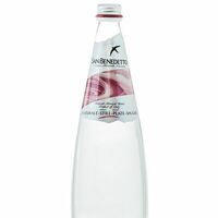 Минеральная вода San Benedetto в Le Grill