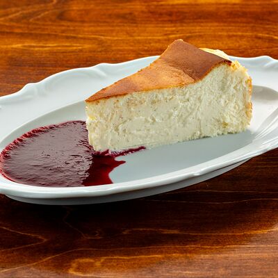 Чизкейк Сан-Себастьян в Tre Santi по цене 930 ₽