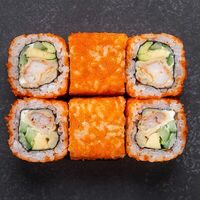 Ролл Калифорния с креветкой в Искра Бистро