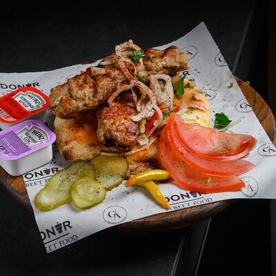 Люля-кебаб говядинав Doner street food по цене 770 ₽