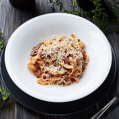 Феттучини с телятиной в 909 Pizza& Pasta по цене 699 ₽