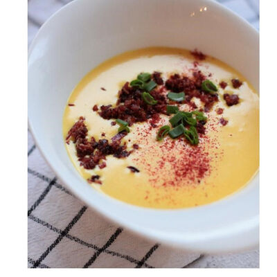 Чеддер крем-суп в Тревеллерс кофе по цене 319 ₽