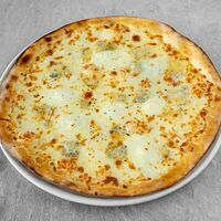 Пицца четыре сыра в Bocconcino