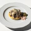 Бефстроганов из говядины с грибным соусом и картофельным гратеномв МОМО по цене 2350