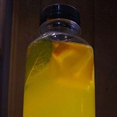 Лимонад Манго-маракуйя в Taka Bar & Grill по цене 265 ₽