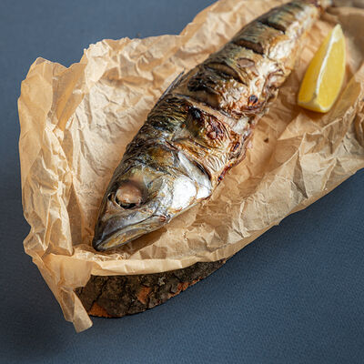 Скумбрия на мангале в МясоРыбка по цене 360 ₽