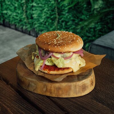 Бургер Сырный в Антар по цене 730 ₽