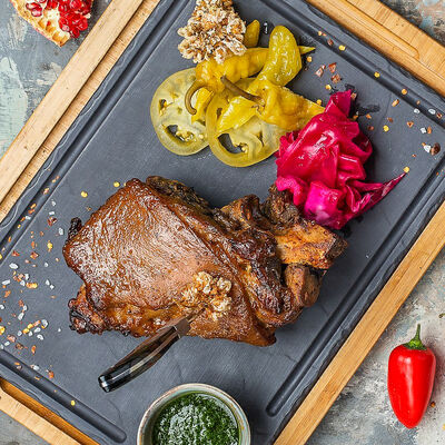 Свиная рулька в Двор Помидор по цене 1150