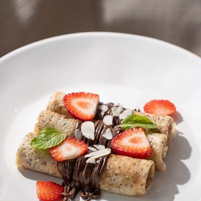 Блины с маком и сгущенным молоком в Сыроварня по цене 420 ₽