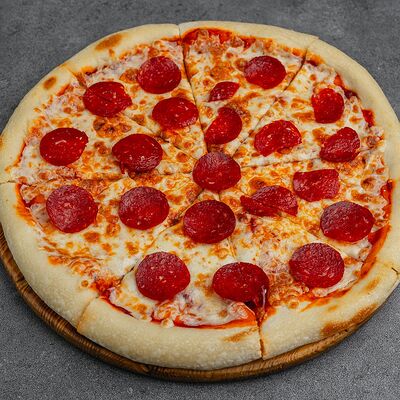 Пицца Пеперони в Гурман по цене 630 ₽