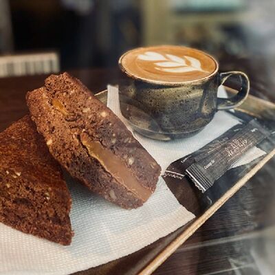 Брауни с карамелью в Блеск по цене 150