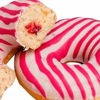 Донат с начинкой панна котта и белой глазурью в Буханка