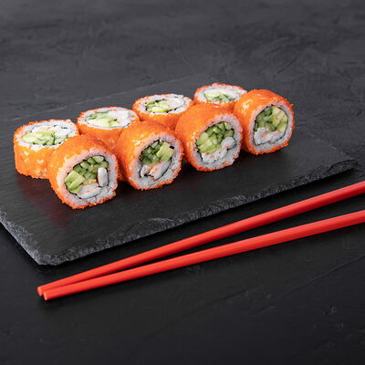 Калифорния с креветкой в Sushiman по цене 759 ₽