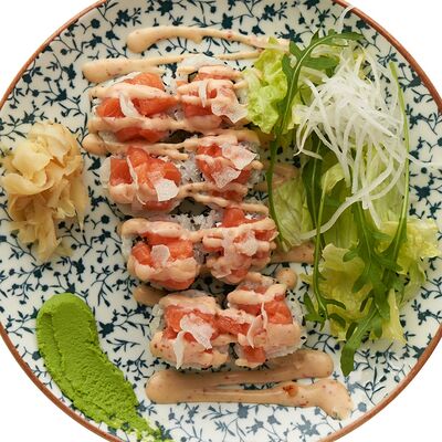 Тартар ролл с лососем в Cheese Knock по цене 925 ₽