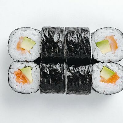 Сяке авокадо маки в Sushi Price по цене 199 ₽