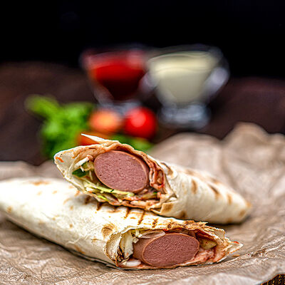 Хот-дог в лаваше в Мистер Гирос по цене 180 ₽